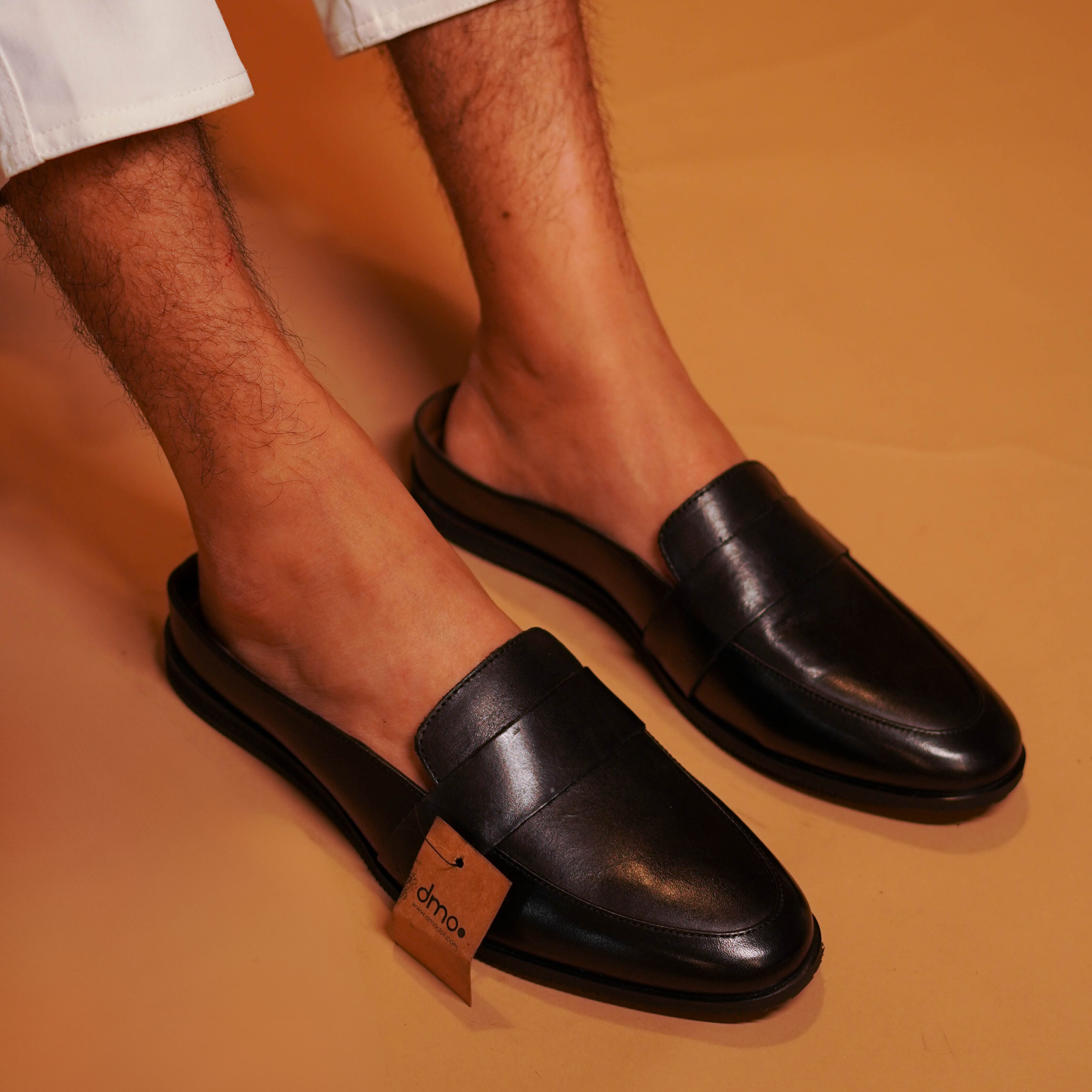 Hoffler Nera | Sleek black leather mules